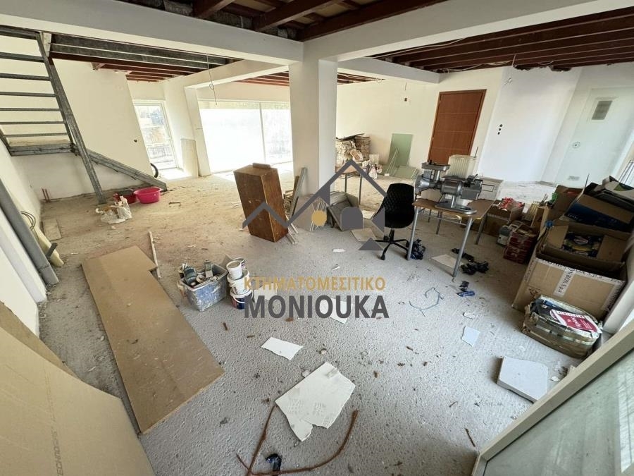 (For Rent) Commercial Retail Shop || Chios/Chios - 200 Sq.m, 1.000€ 