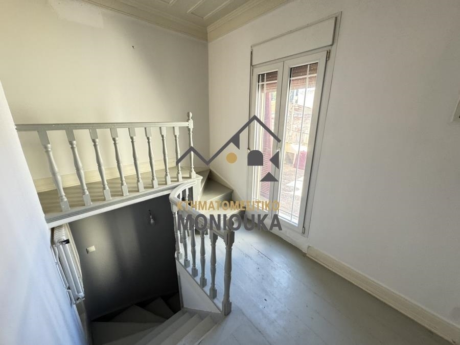 (For Rent) Commercial Retail Shop || Chios/Chios - 170 Sq.m, 900€ 