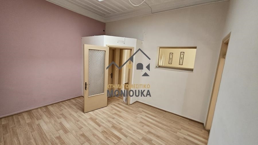 (Προς Ενοικίαση) Επαγγελματικός Χώρος Γραφείο || Ν. Χίου/Χίος - 30 τ.μ, 350€ 